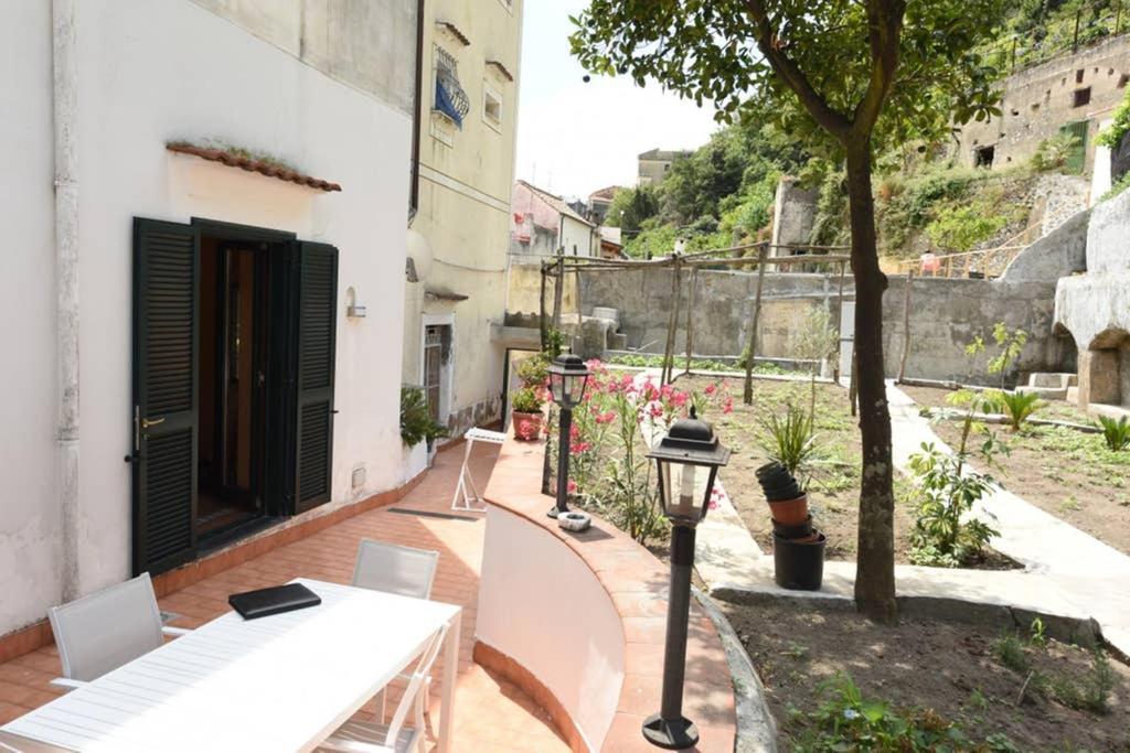 Casa Annali - House And Garden By The Amalfi Coast Villa Maiori Exteriör bild